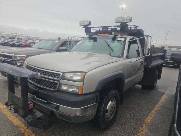 chevrolet silverado 3500 2005 1GBJK34U55E261183 image chevrolet silverado 3500 2005 1GBJK34U55E261183 image